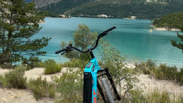 Aperitivo al Tramonto a Castellane