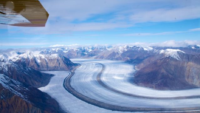 Уайтхорс: Клуэйн – дикая природа и пейзажи.