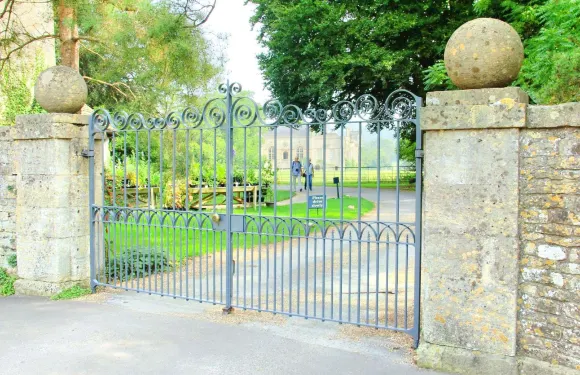 【哈利波特主題包車遊】倫敦出發牛津大學+拉科克修道院一日遊