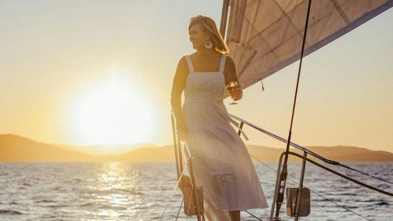 Airlie Beach: Segeltörn bei Sonnenuntergang – nur für Erwachsene