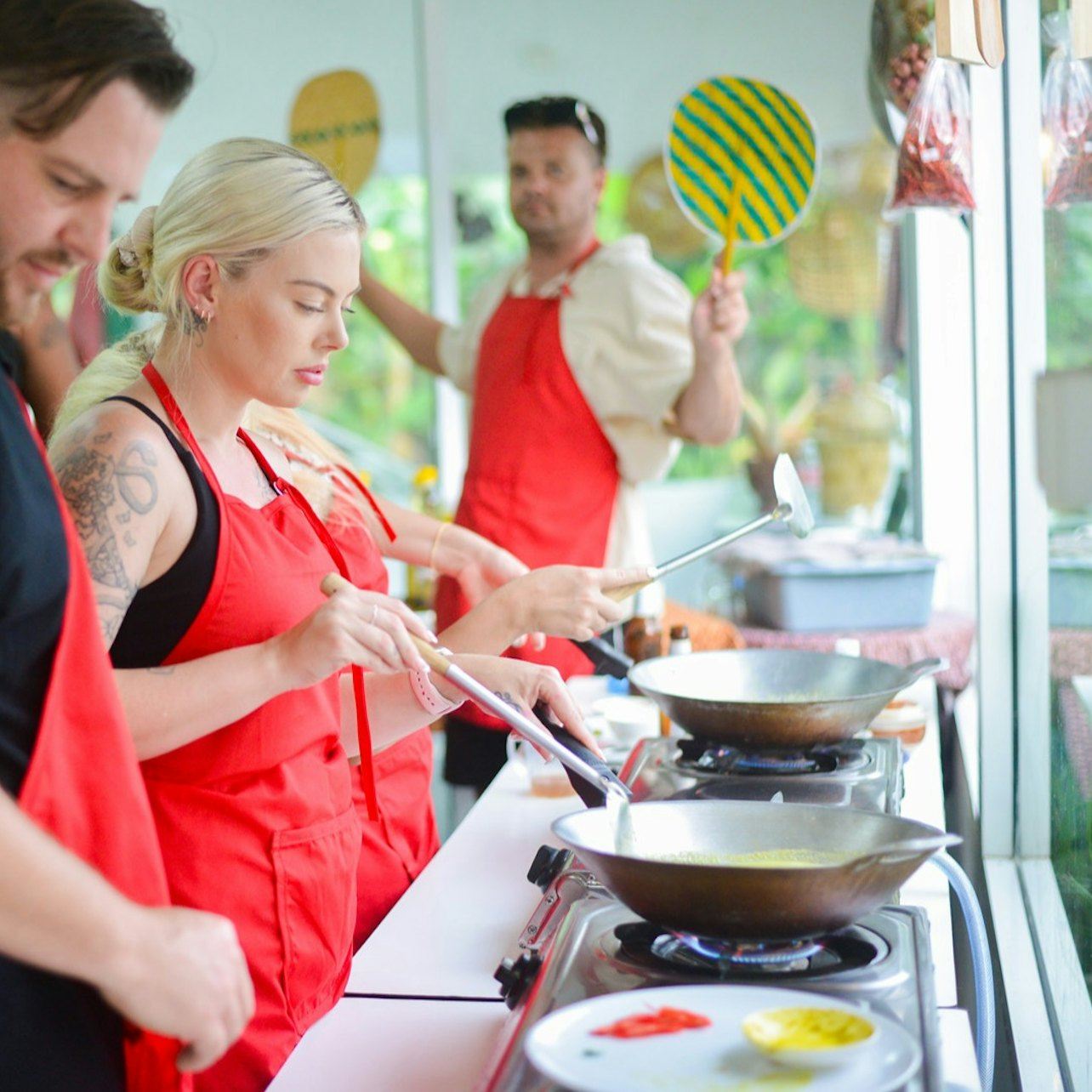 Phuket: Corso di cucina thailandese con visita al mercato + trasferimenti