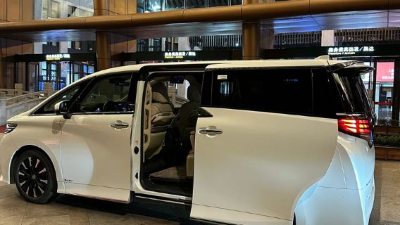 Hong Kong and Macau to Greater Bay Area private charter service | 7-seater comfortable cross-border vehicle | door-to-door pick-up to multiple cities including Shenzhen, Zhuhai, Guangzhou, Dongguan, and Foshan