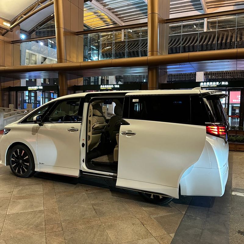 Hong Kong and Macau to Greater Bay Area private charter service | 7-seater comfortable cross-border vehicle | door-to-door pick-up to multiple cities including Shenzhen, Zhuhai, Guangzhou, Dongguan, and Foshan