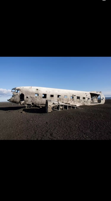 Reykjavik - Crashed DC 3 Plane - Solheimajokull