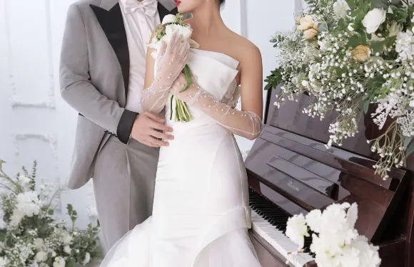 榆樹Trip Moments【一對一約拍跟拍婚拍街拍抓拍航拍攝影攝像/多語言翻譯】