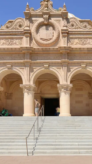 1-day tour to Los Angeles Museum of Art + Natural History Museum of Los Angeles County (admission ticket not included)