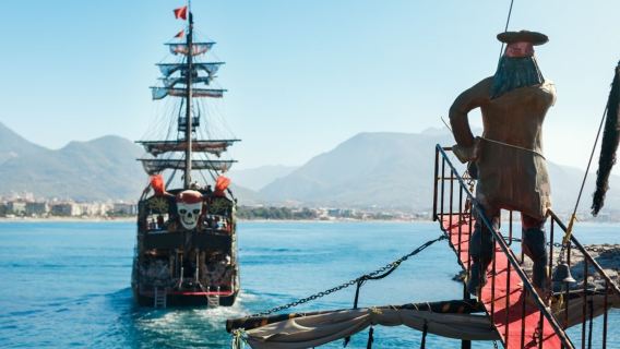 Perjalanan Bot Lanun Marmaris dengan Pemindahan Hotel dan Makan Tengahari