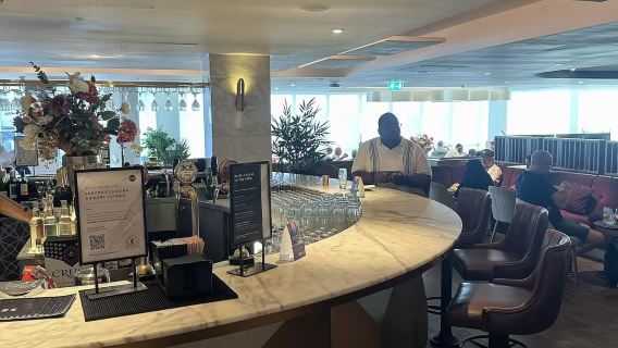 VIP lounge at London Gatwick LGW Airport, UK | light meals, hot food, and beverages, transfer and flight waiting, VIP treatment available without physical card
