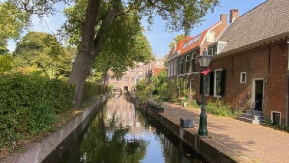 Leiden: Historical and Fun City Tour in German, English or Dutch