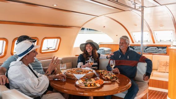 Lake Taupo: Luxury Sailing Catamaran to Māori Rock Carvings