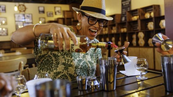 Nassau: 45-minute Private Rum Tasting & Mixology