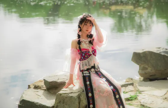 承德Trip Moments【山莊跟拍Trip Moments 含化妝造型 贈送底片 親子/情侶/閨蜜 專業級攝影師拍攝】