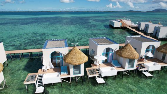 รีสอร์ท Semporna Royal Water House + บ้านพักน้ำสไตล์กรีกของเหล่าคนดังทางอินเทอร์เน็ต