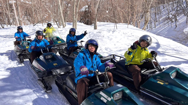 Hokkaido Noboribetsu Jigokudani Valley · Lake Tōya Snowmobile