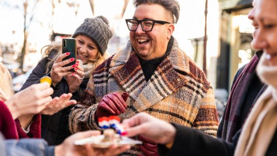 Amsterdam: Small Group Guided Food Tour