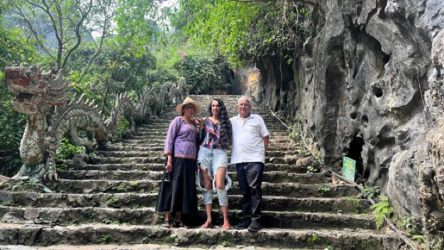 2 días para explorar todos los destacados de Ninh Binh desde Hanói con expertos locales
