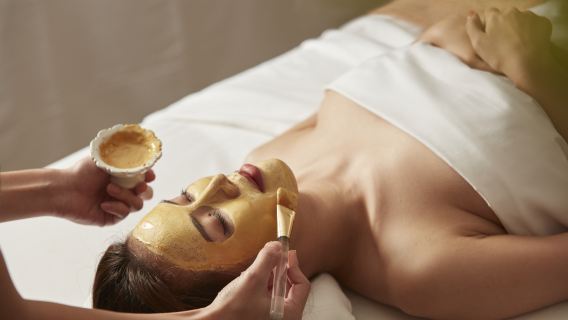 Esperienza di massaggio thailandese e spa premium presso Diora Langsuan Bangkok