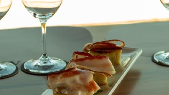 Ostuni's organic wines – tour and tasting in the winery