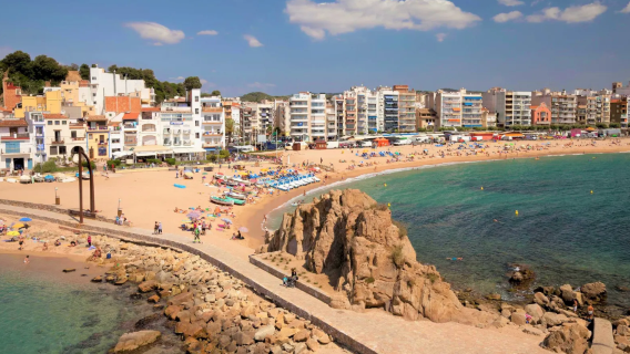 西班牙巴薩來回包車｜赫羅納+濱海托薩 雙影視IP打卡一日遊