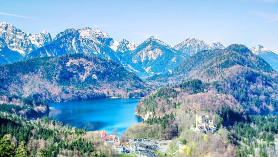 新天鵝堡-阿爾卑斯湖-壁畫村【德國童話之旅】|慕尼黑來回包車