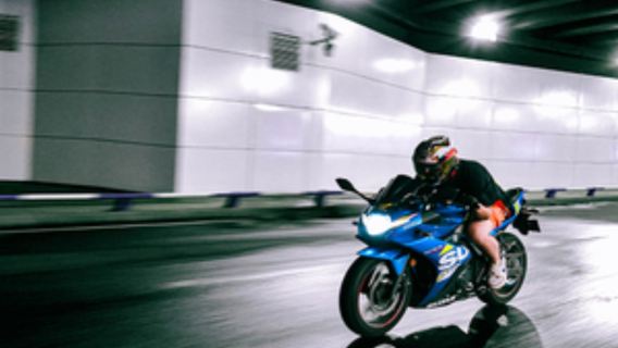 충칭 도시 즐기기·남빈로 오토바이 비디오 촬영 [산성 도시에서 꼭 체험해야 할 특색 프로젝트! 고화질 영상 편집, 스릴 넘치는 비디오 촬영, 1인부터 가능!]