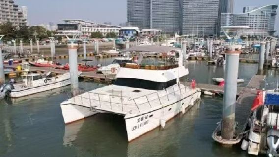Sewa bot mewah/pancing di Rizhao, Shandong untuk memancing laut (peralatan lengkap + jurulatih profesional)