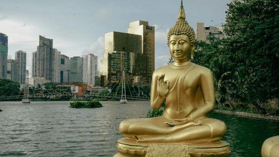 Colombo: City Highlights Coach Tour