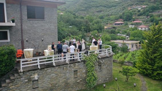 Berat 4x4 Off-Road & Vineyard Wine Tasting