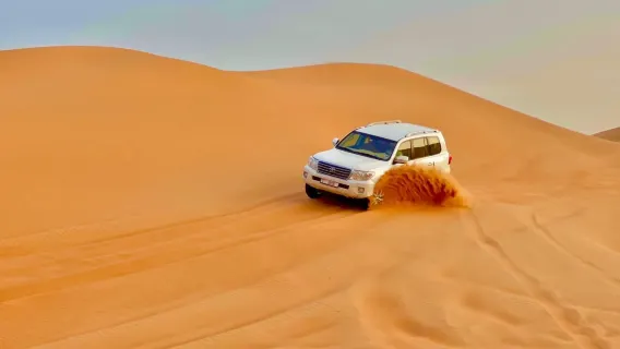 Safari premium nel deserto con cena a 5 stelle di AL KHAIMA TOURS