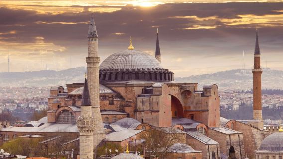 トルコ・イスタンブール観光スポット共通チケット【アヤソフィア+イスタンブル地下宮殿】