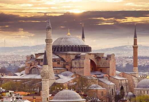 Istanbul attractions pass [Hagia Sophia + Basilica Cistern]