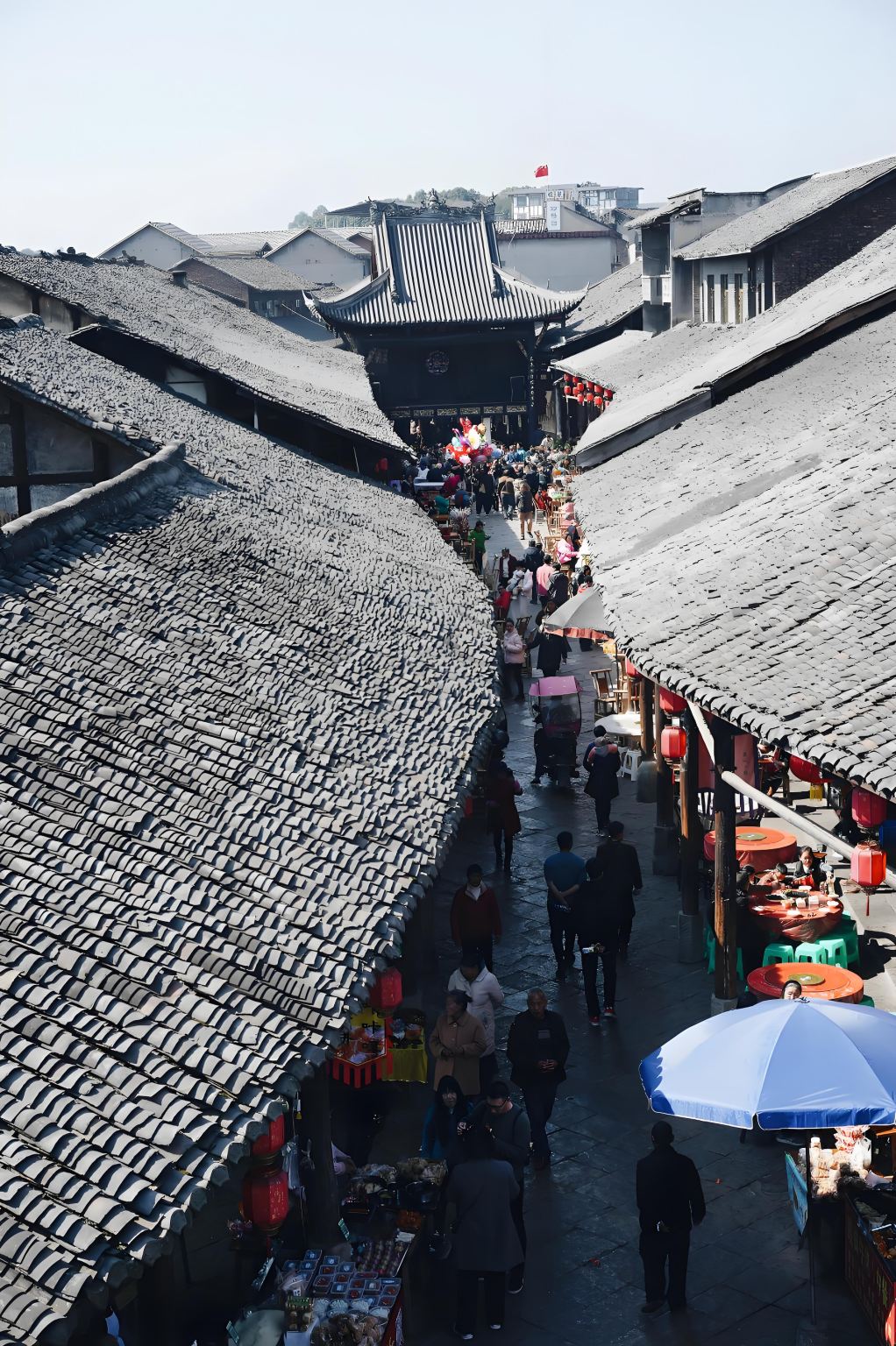 Chengdu Departure: Leshan Giant Buddha + Suji Ancient Town + Food 1-day Tour