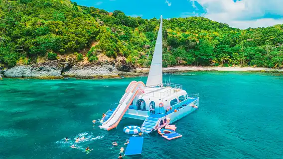 รับส่วนลด 10% ทันที! ทัวร์ครึ่งวันเกาะไข่นอก ภูเก็ต ล่องเรือยอร์ชไอศกรีม รวมรถรับส่งทั่วเกาะ+สไลเดอร์