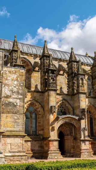 1-day tour to Rosslyn Chapel and the Scottish Borders | Comfortable minibus