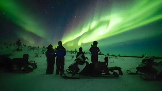 Limited Season|Norway Snowmobile Chasing Aurora [2 hours|English Tour - Kirkenes Round-trip