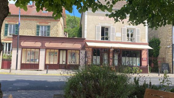 法國巴黎梵高小鎮+尚蒂伊城堡一日遊