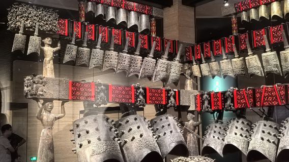 Wuhan Airport Transit Visit / 5hrs of Hubei Provincial Museum | Group Guided Walking Tour 