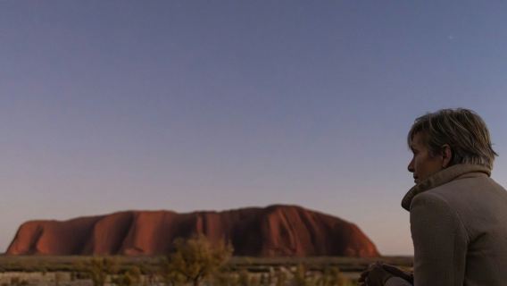 Uluru & Kata Tjuta: Guided Sunrise Tour + Transfers