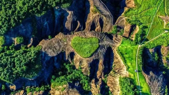 飛天山＋馬皇丘＋瓦窯坪一日遊【門票＋觀光車＋來回竹筏】