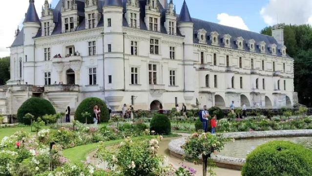Paris Departure - 1-day tour to The Loire Valley Castles