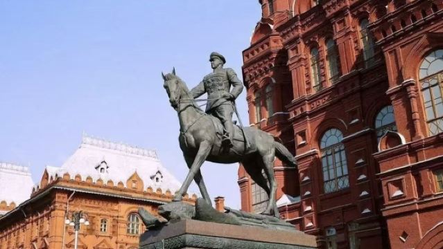Lawatan sehari ke Katedral Christ the Saviour, Biara Novodevichy dan Grand Kremlin Palace di Moscow, Rusia
