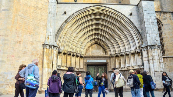 ทัวร์ 1 วัน บาร์เซโลนา เกโรนา และฟิกูเอเรส รวมโรงละครและพิพิธภัณฑ์ดาลี และสถานที่ถ่ายทำ Game of Thrones