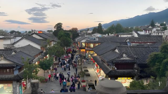 ต้าหลี่ต้องไป: ทัวร์กลุ่มเล็กภาษาอังกฤษหนึ่งวันสู่เมืองโบราณซีโจวและทางเดินเอ๋อร์ไห่