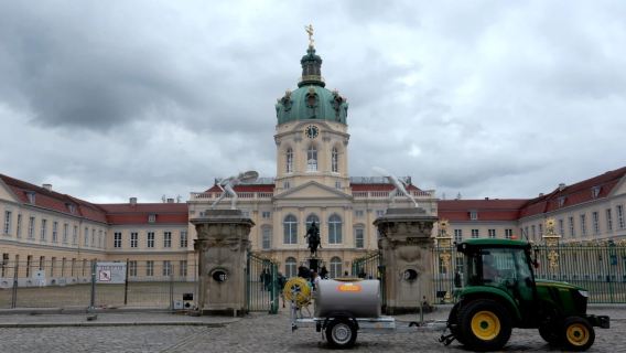 Lawatan Sehari Laluan Timur-Barat Berlin: Istana Charlottenburg · Pulau Muzium · Galeri Timur · Brandenburg Gate