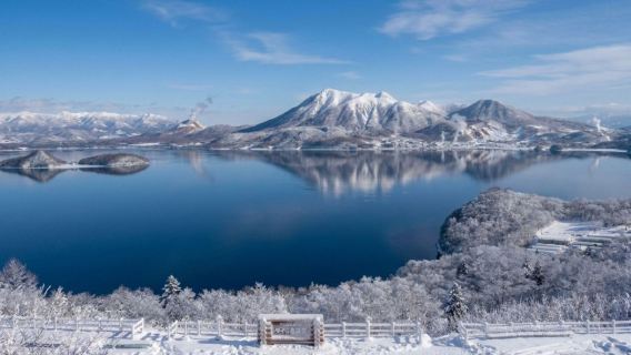 Hokkaido: Zimowa oferta specjalna - doświadczenia na śniegu & jednodniowa wycieczka do jeziora Tōya i Piekielnej Doliny Noboribetsu (w języku chińskim i angielskim)