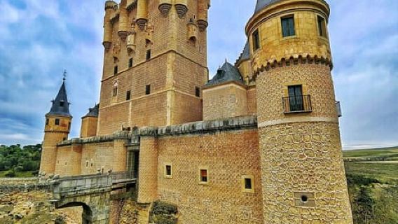 From Madrid: Travel through medieval Spain in Toledo and Segovia