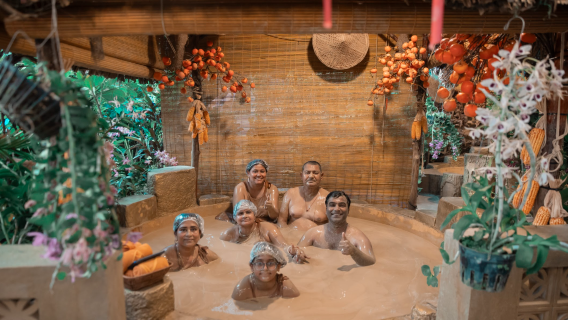 Versailles Mud Bath & Spa: กิจกรรมอาบน้ำโคลนแร่เพื่อความผ่อนคลายในภูเก็ต เวียดนาม