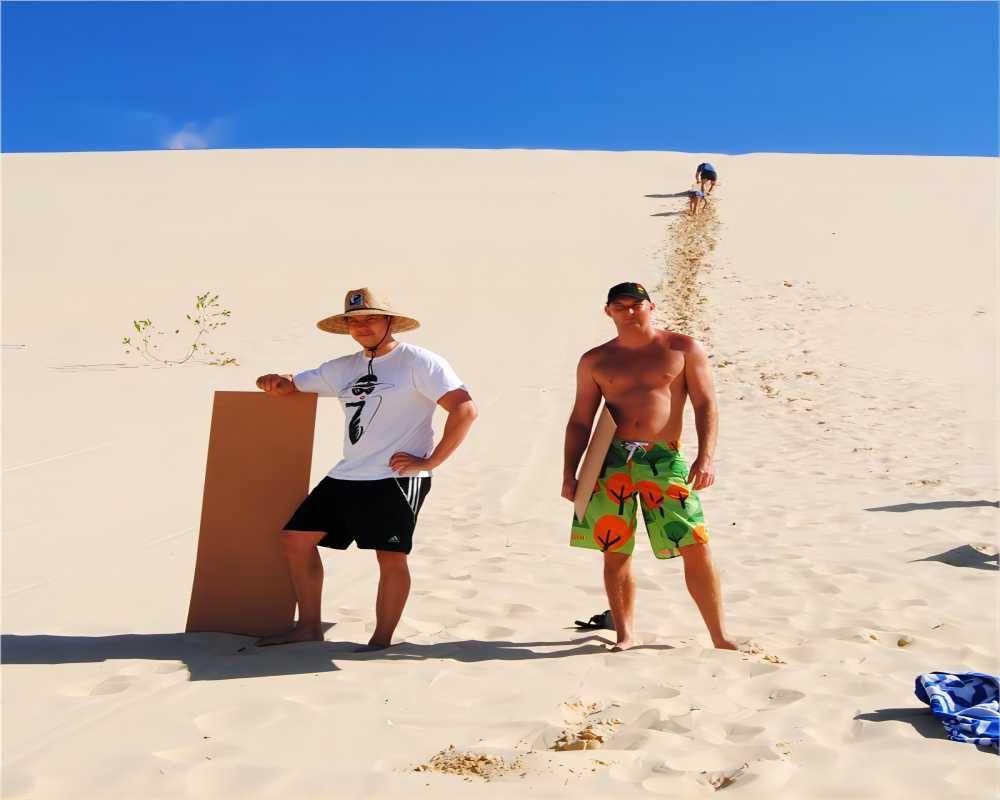 オーストラリア・ブリスベン モートン島ワンデーツアー 英語サービス シュノーケリング＋スタンドアップパドルボード