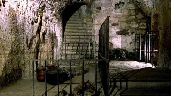 Sistema di grotte Pozzo della Cava