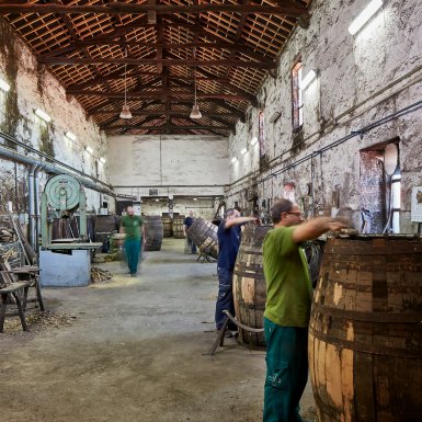 Cockburn's Cellars & John Smith's Room: Tur Terpandu & Degustasi Anggur